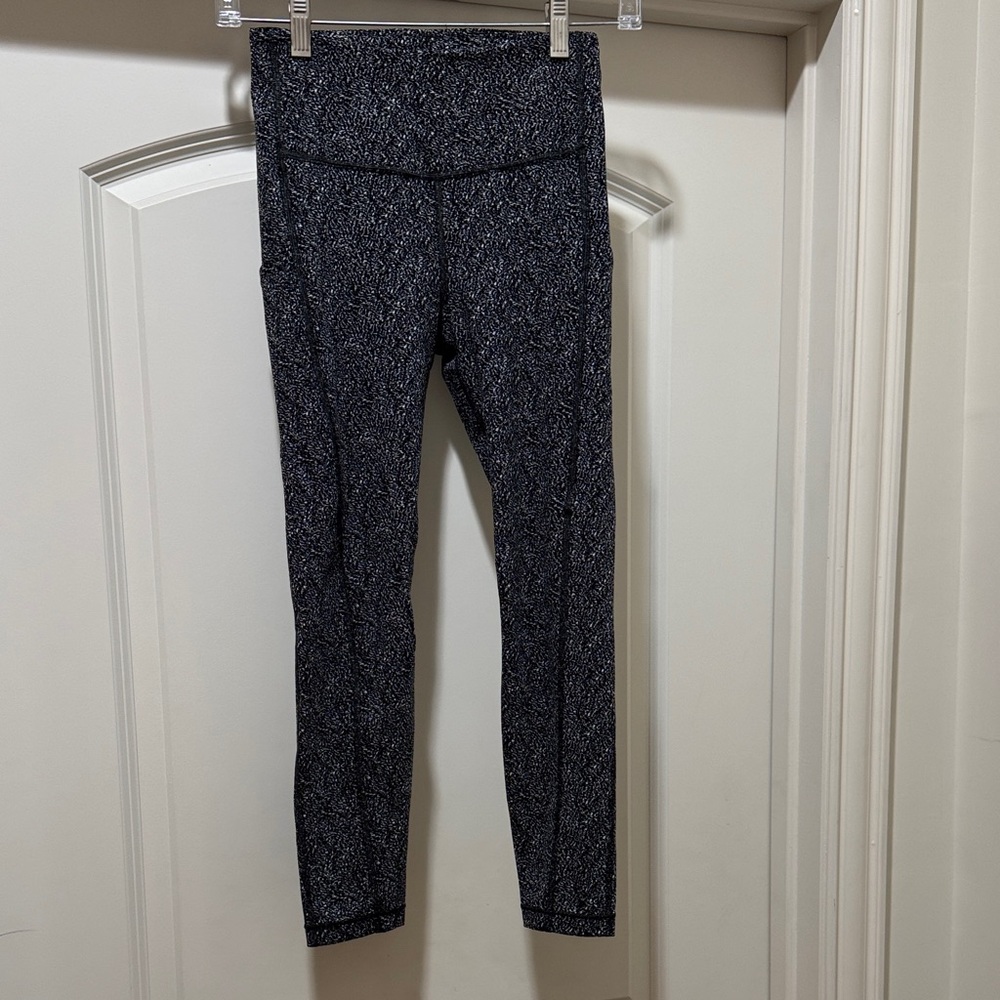 Athleta Black and Gray Patterned Leggings